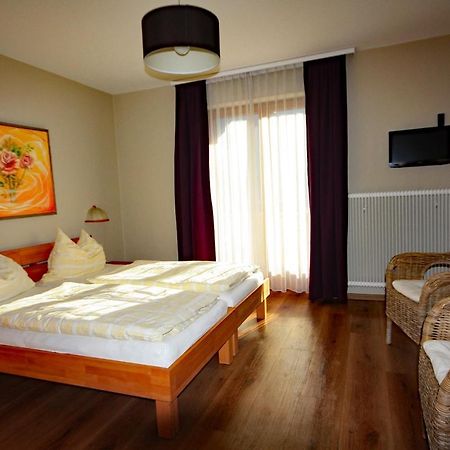 Bed and Breakfast Haus Christl Uderns Exterior foto