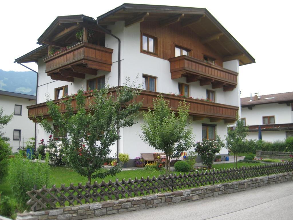 Bed and Breakfast Haus Christl Uderns Exterior foto