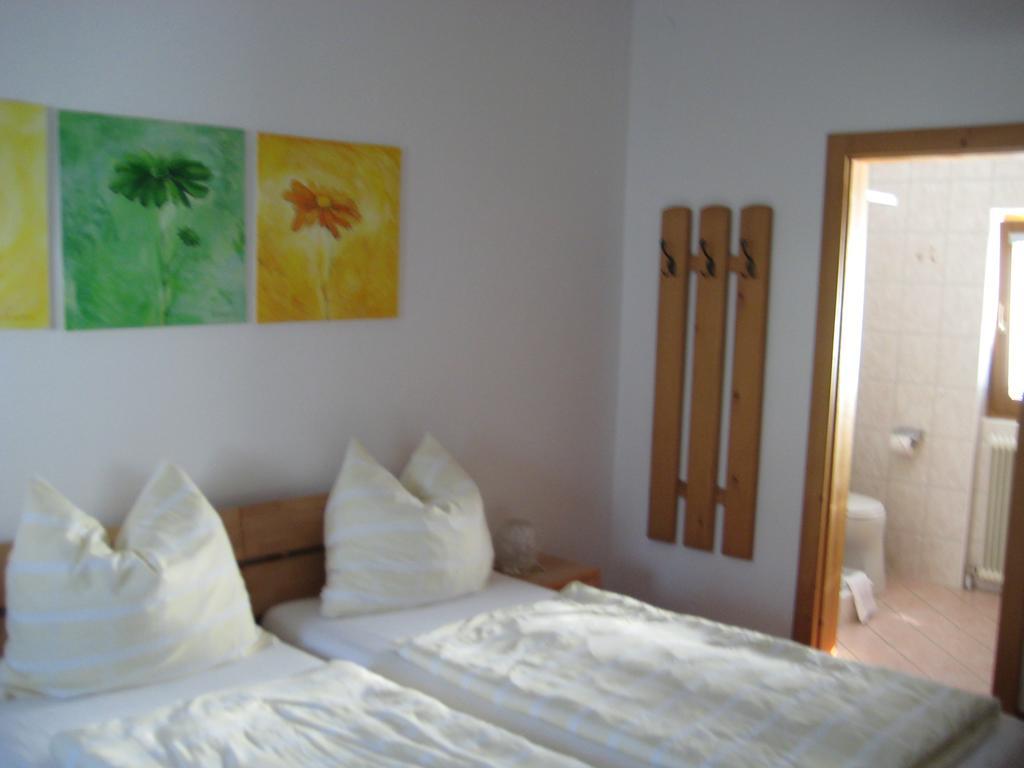 Bed and Breakfast Haus Christl Uderns Exterior foto